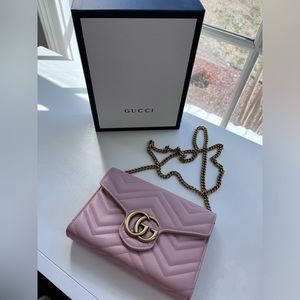 GUCCI GG MARMONT MATELASSÉ MINI BAG unused